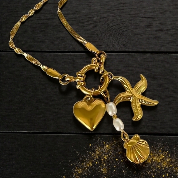 Boho Chic Starfish Heart Shell 18K Gold Plated Stainless Steel Necklace - Picture 6 of 9